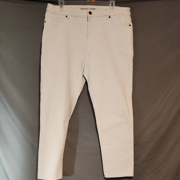 Michael Kors White Capris with Smooth Finish - Picture 1 of 10